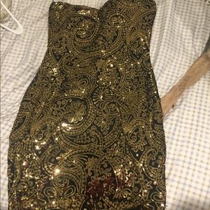 Stapless dress